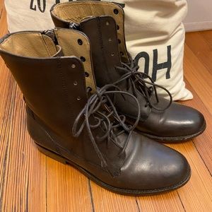 Frye Melissa short lace up. Size 7